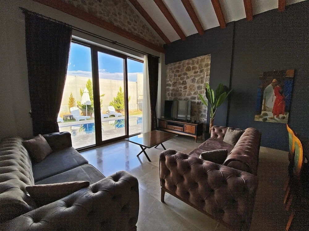 Basic Villa