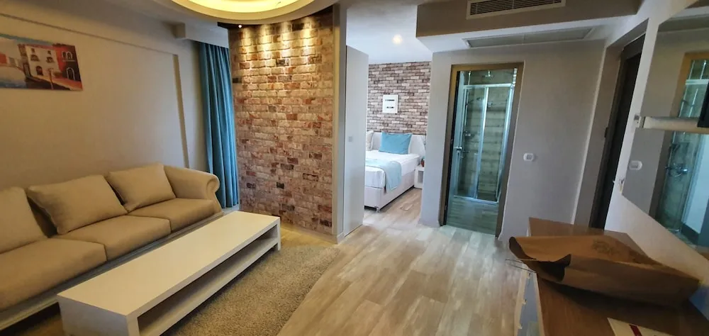 Comfort Corner Room