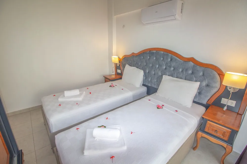 Basic Villa, Sıcak Su Küveti, Havuz Manzaralı