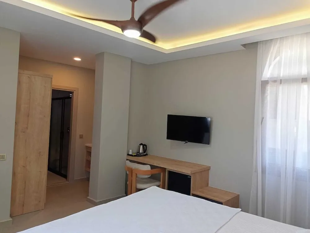 Standard Tek Büyük Yataklı Oda, Deniz Manzaralı