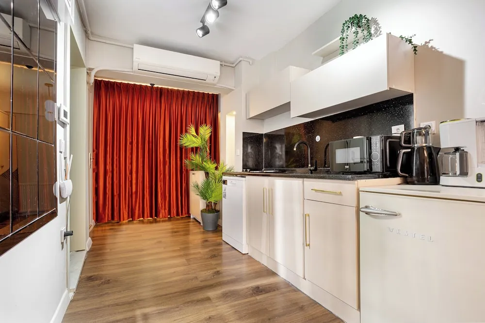 Deluxe Stüdyo Süit, Birden Çok Yatak