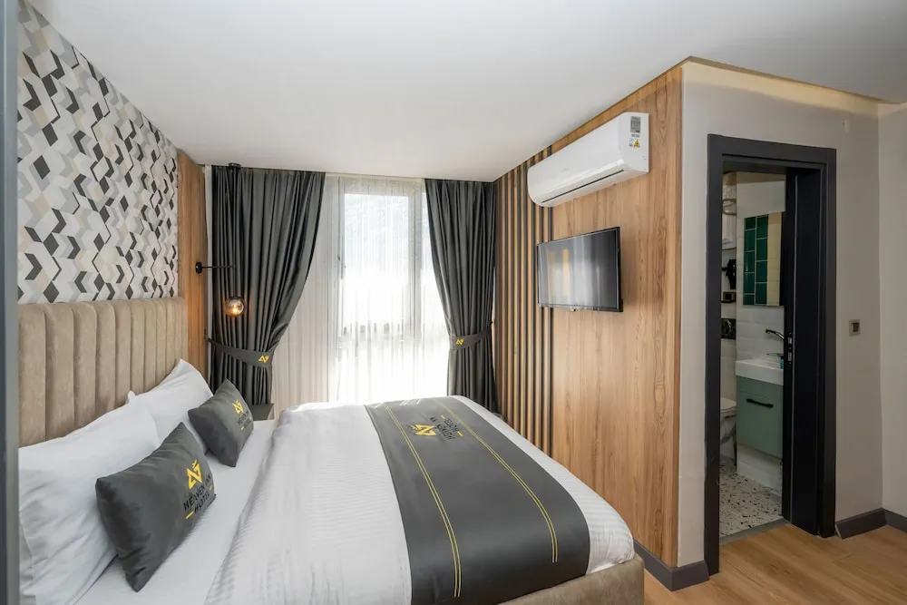 Deluxe Tek Büyük Yataklı Oda