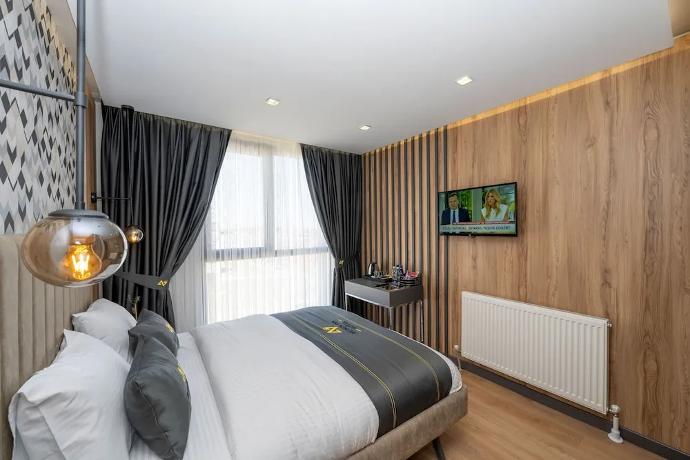 Deluxe Tek Büyük Yataklı Oda