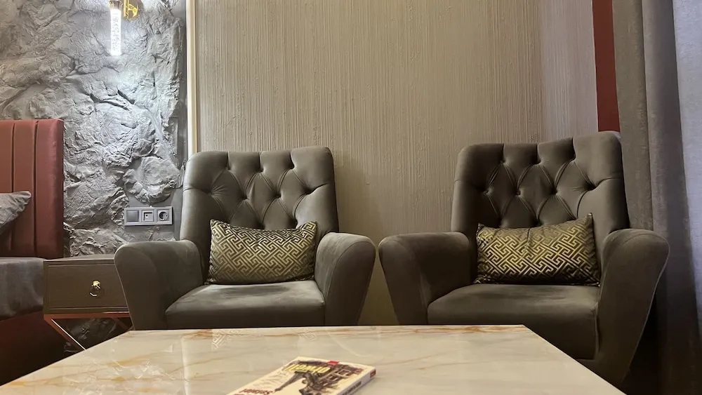 Luxury Oda, 1 Büyük (Queen) Boy Yatak, Sigara İçilmez, Bahçe Manzaralı