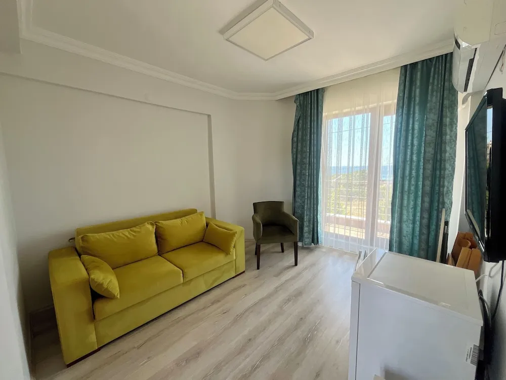 Standard Süit, Balkon, Deniz Manzaralı