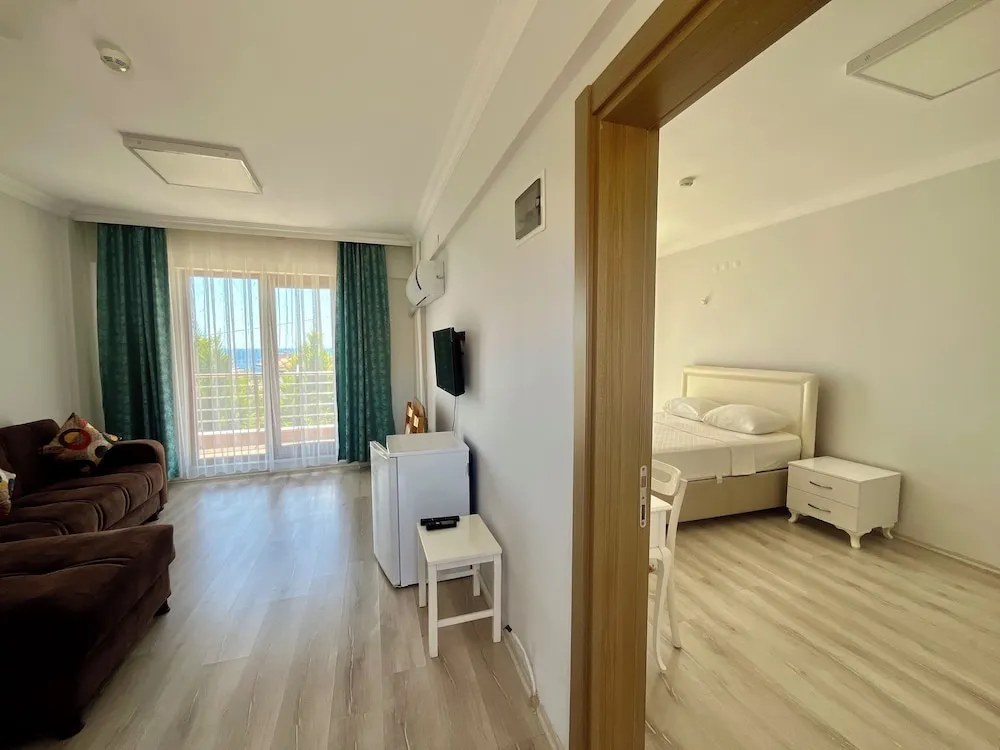 Standard Süit, Balkon, Deniz Manzaralı