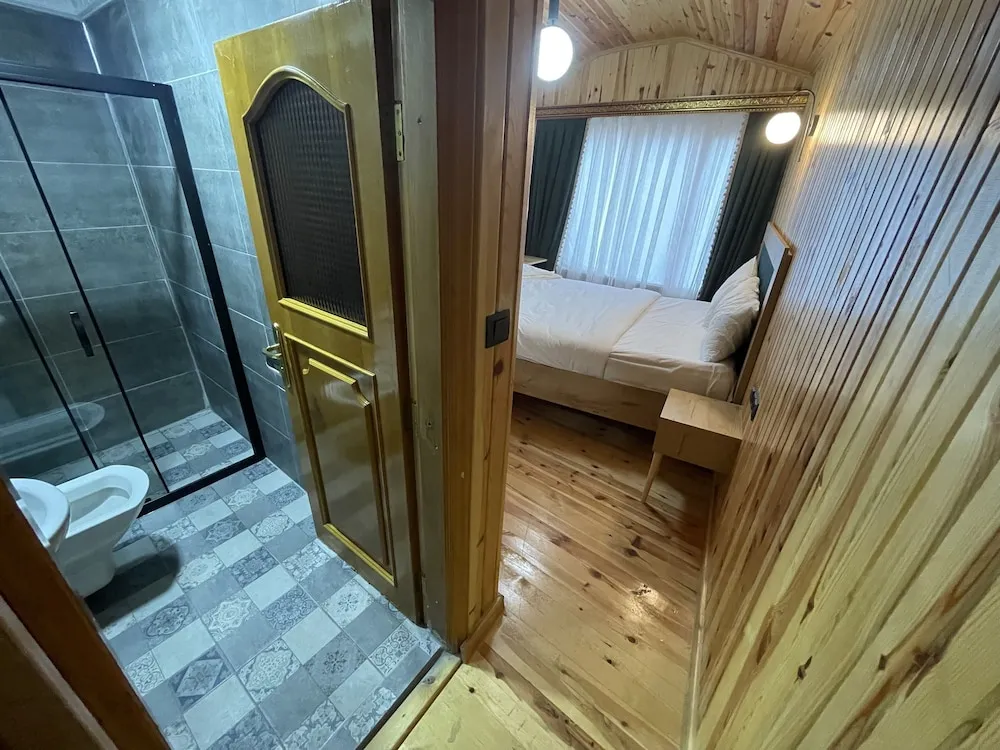 Design Oda, 1 Büyük (Queen) Boy Yatak, Sigara İçilmez