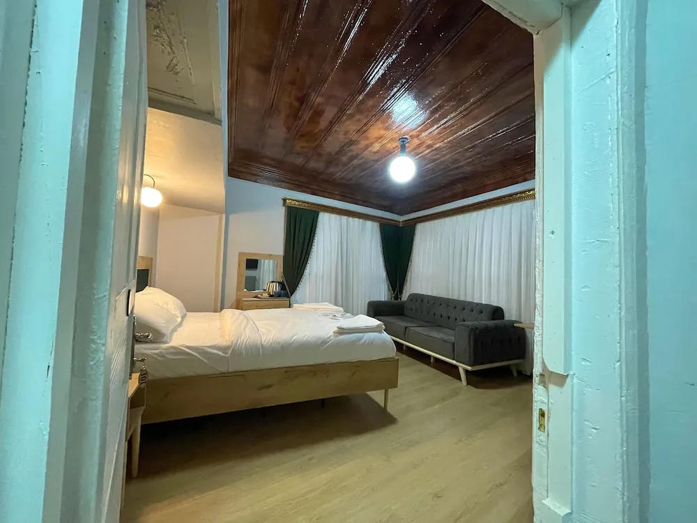 Deluxe Oda, 1 Büyük (Queen) Boy Yatak, Sigara İçilmez