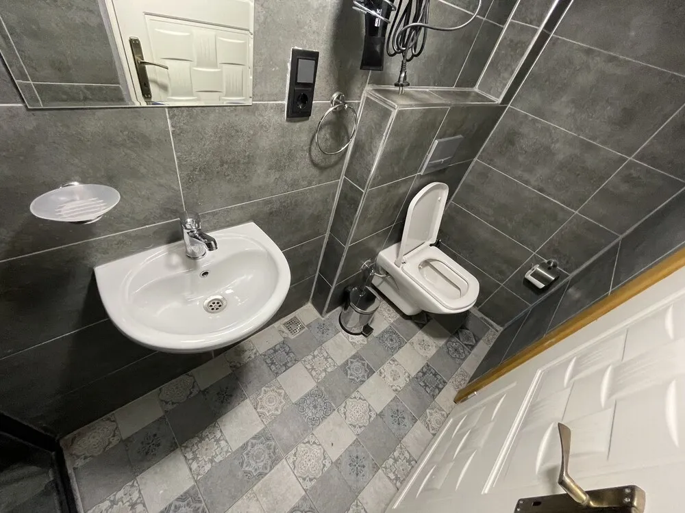 Comfort Oda, 1 Büyük (Queen) Boy Yatak, Sigara İçilmez