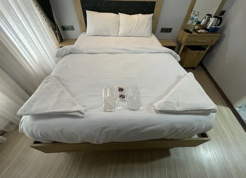 Comfort Oda, 1 Büyük (Queen) Boy Yatak, Sigara İçilmez