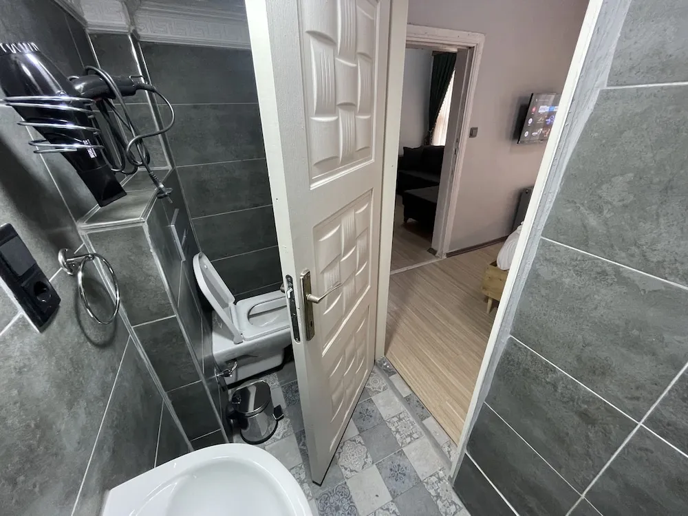 Comfort Oda, 1 Büyük (Queen) Boy Yatak, Sigara İçilmez