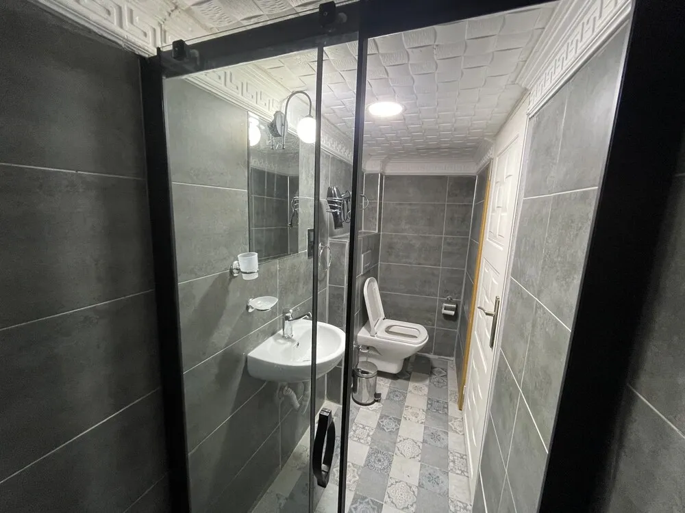 Comfort Oda, 1 Büyük (Queen) Boy Yatak, Sigara İçilmez