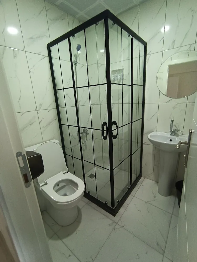 Basic Tek Kişilik Oda, Ortak Banyo