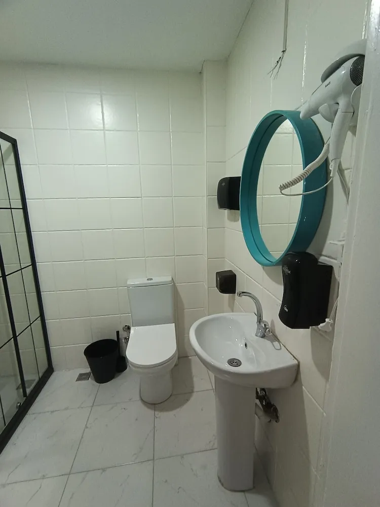 Basic Tek Kişilik Oda, Ortak Banyo