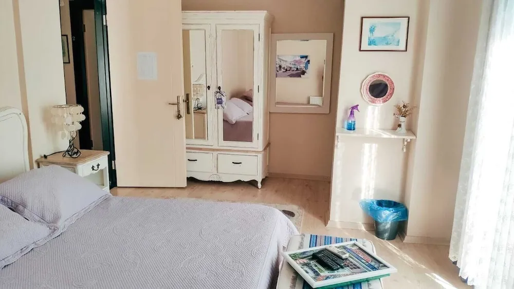 Standard Üç Kişilik Oda