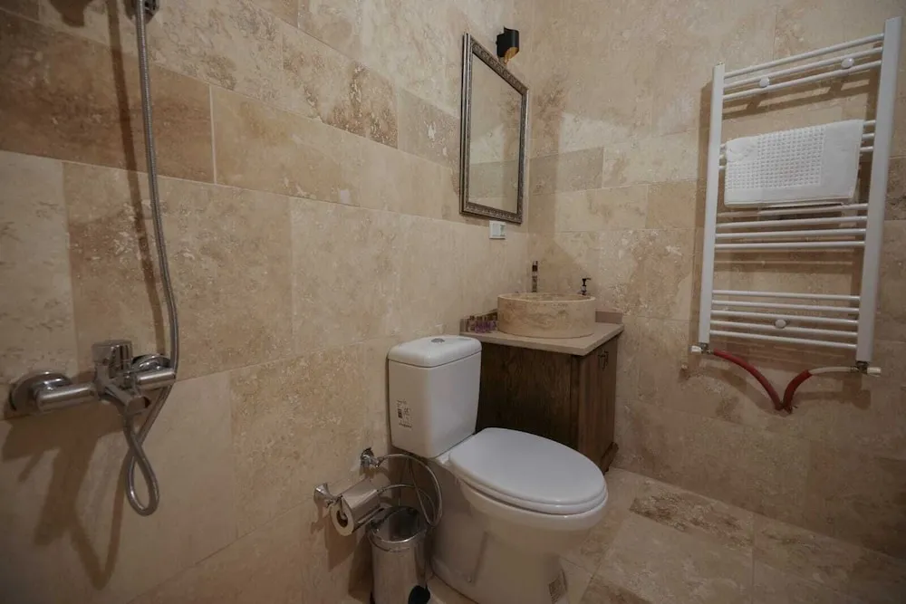 Comfort Tek Büyük Yataklı Oda