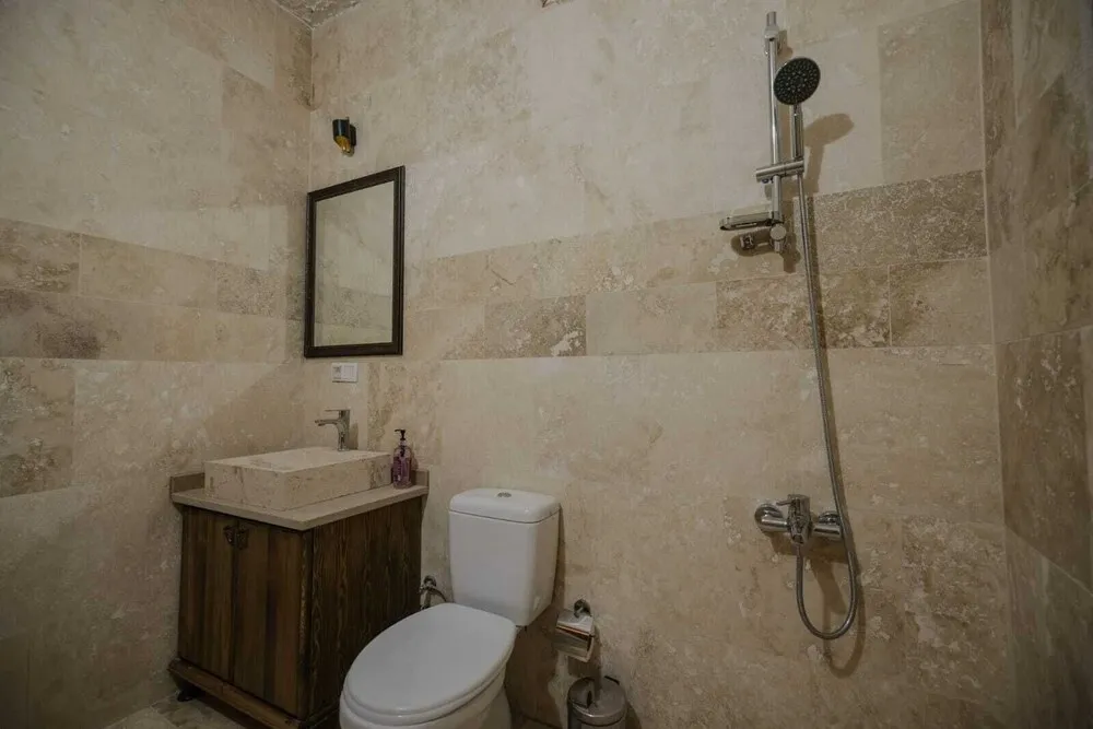 Comfort Tek Büyük Yataklı Oda