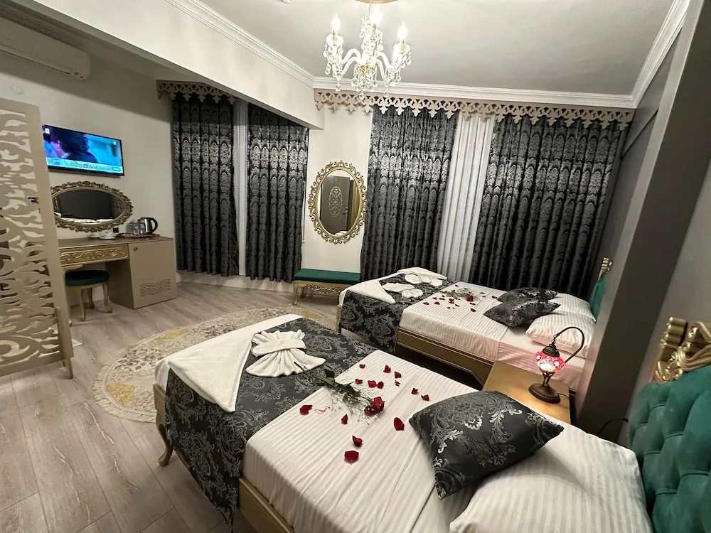 Luxury Üç Kişilik Oda