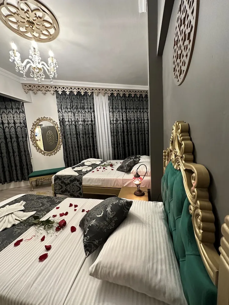 Luxury Üç Kişilik Oda
