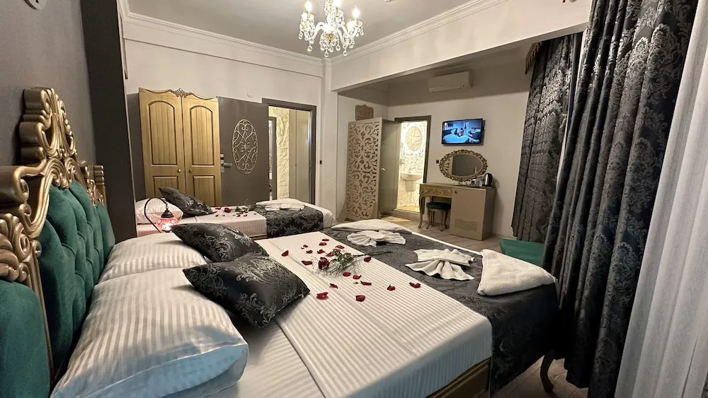 Luxury Üç Kişilik Oda
