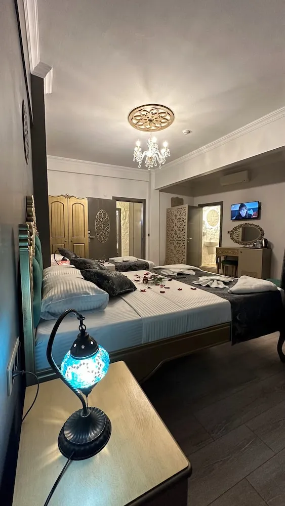 Luxury Üç Kişilik Oda