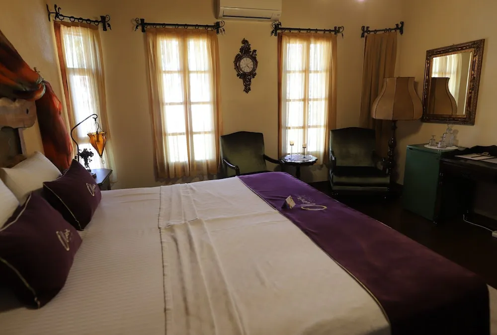 Superior Tek Büyük Yataklı Oda