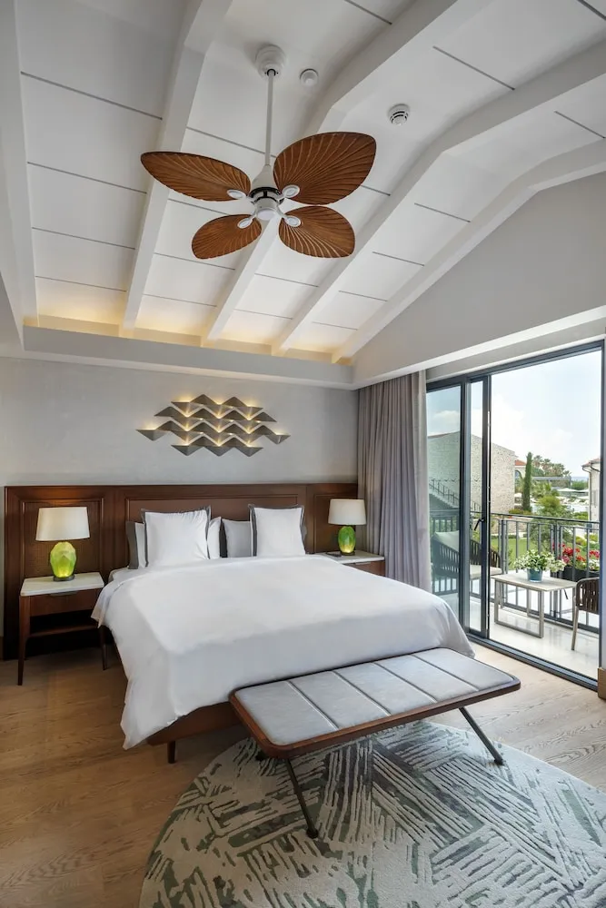 Palaia Premium Room Balcony