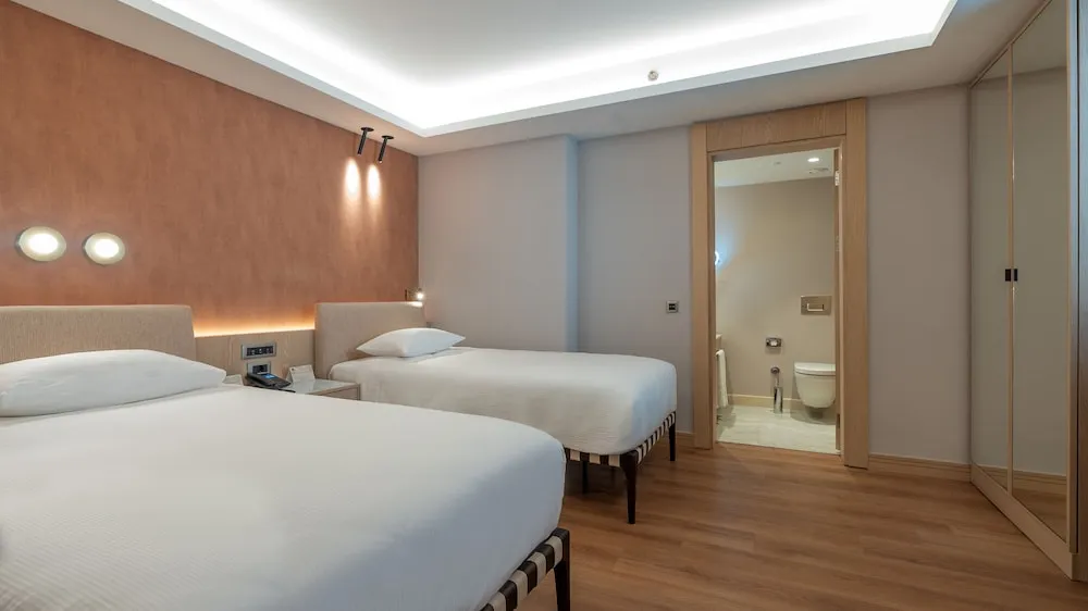 Family Suite, 2 Bedrooms, 2 Bathrooms 1