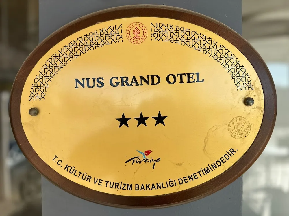 Nus Grand Hotel