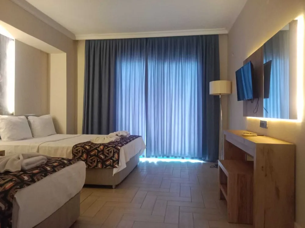 Standard Üç Kişilik Oda