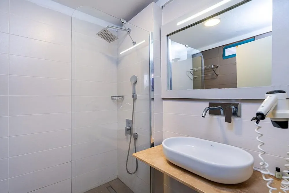 Standard Üç Kişilik Oda