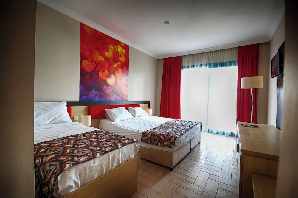 Standard Üç Kişilik Oda