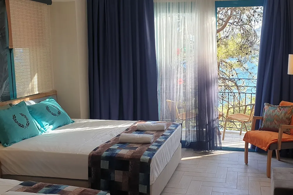 Standard Tek Büyük veya İki Ayrı Yataklı Oda