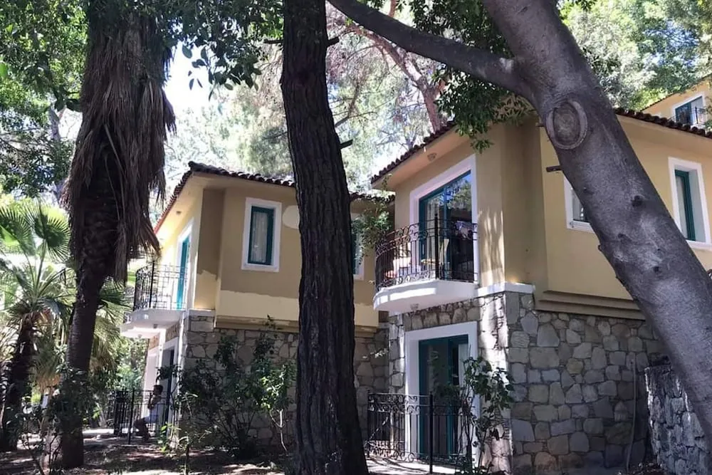 Standard Tek Büyük veya İki Ayrı Yataklı Oda