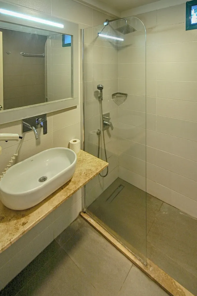 Family Dört Kişilik Oda