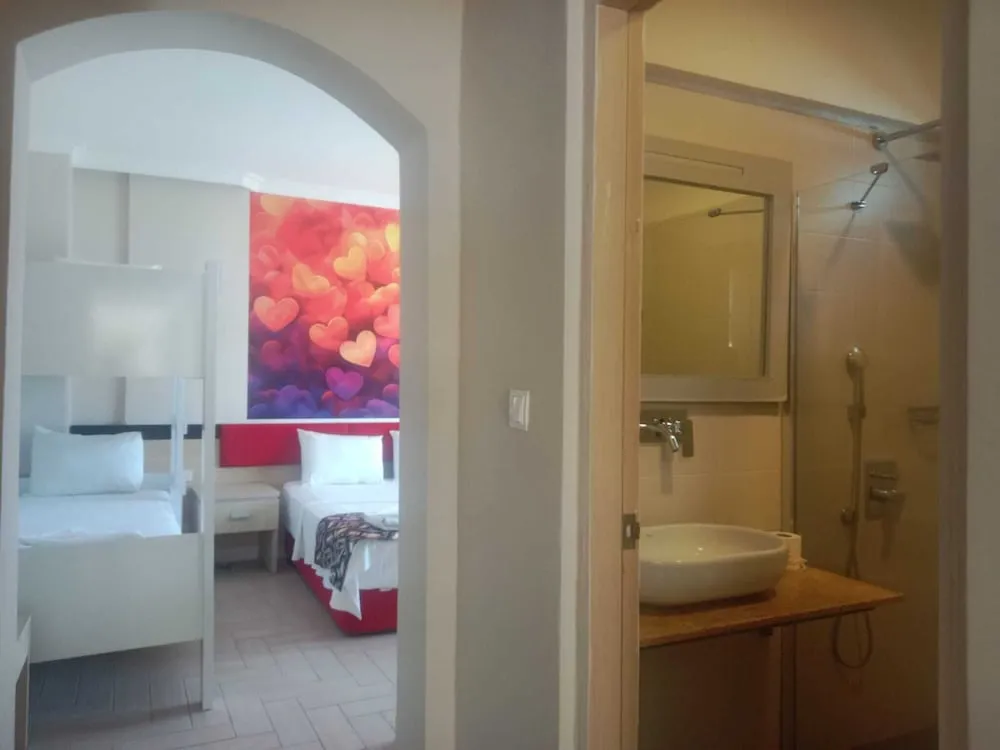 Family Dört Kişilik Oda