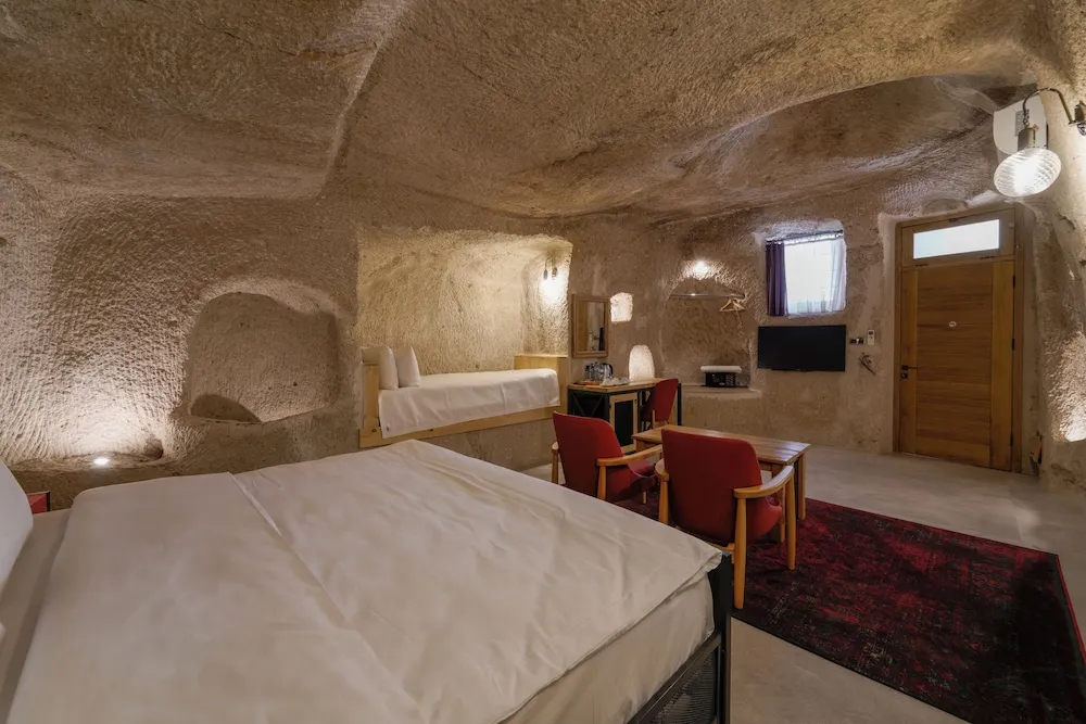 JUNIOR SUITE ROOM