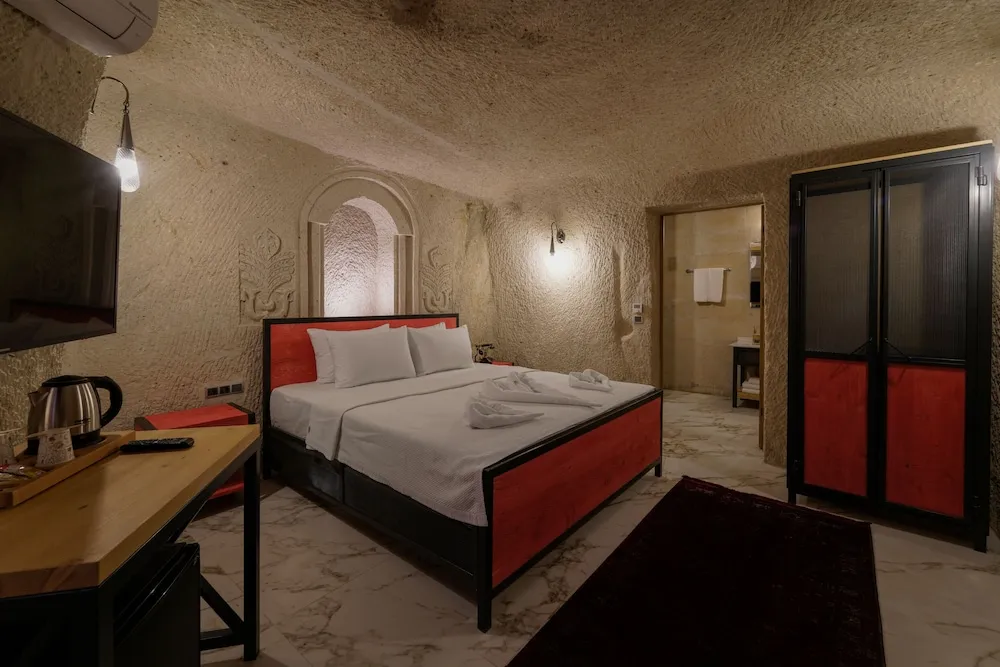 EXCLUSIVE ROOM