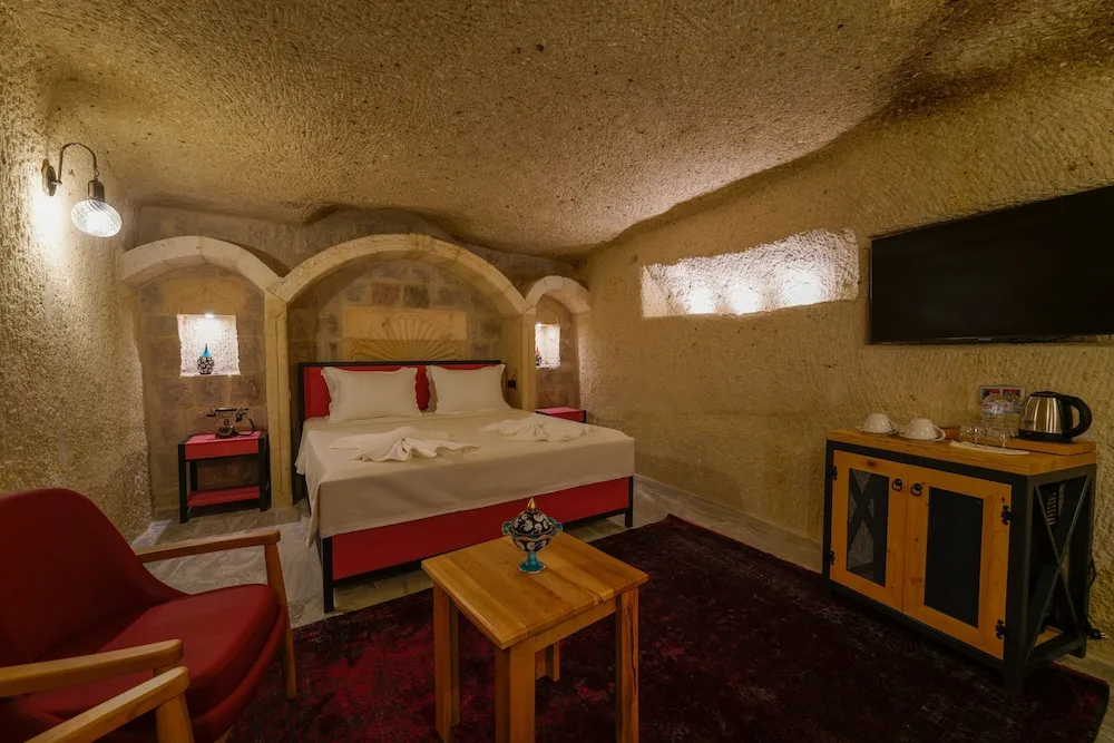 HONEYMOON SUITE ROOM