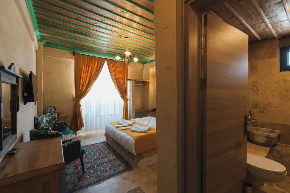 Deluxe Tek Büyük Yataklı Oda, Bahçe Manzaralı