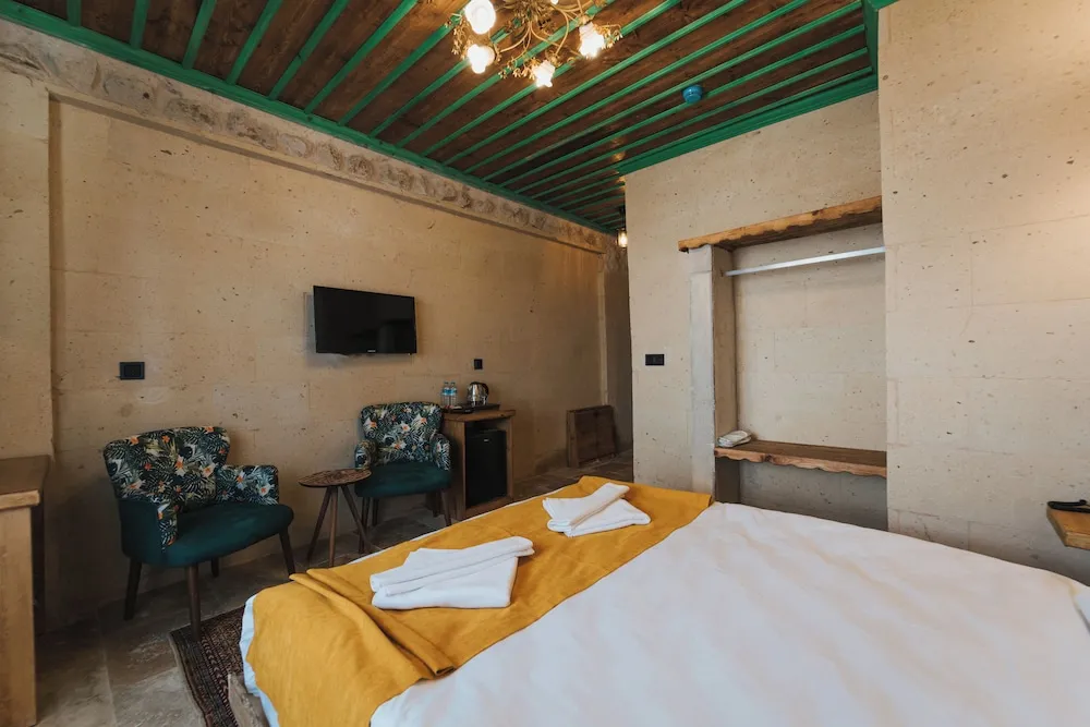 Deluxe Tek Büyük Yataklı Oda, Bahçe Manzaralı