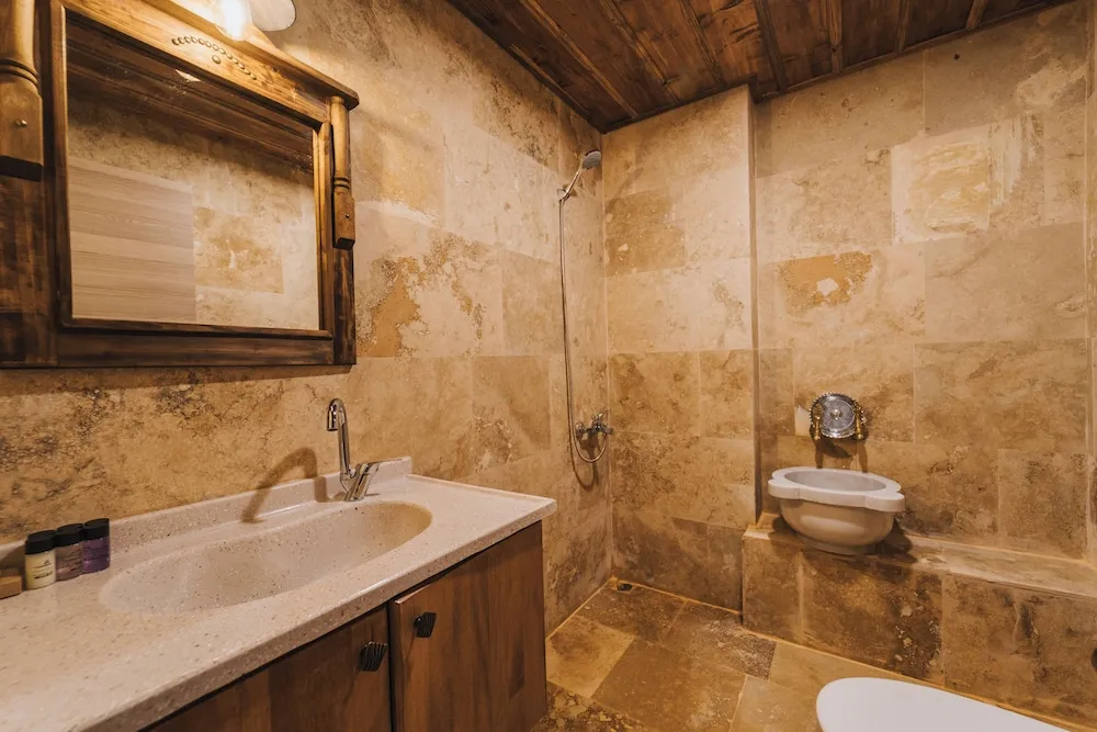 Deluxe Tek Büyük Yataklı Oda, Bahçe Manzaralı