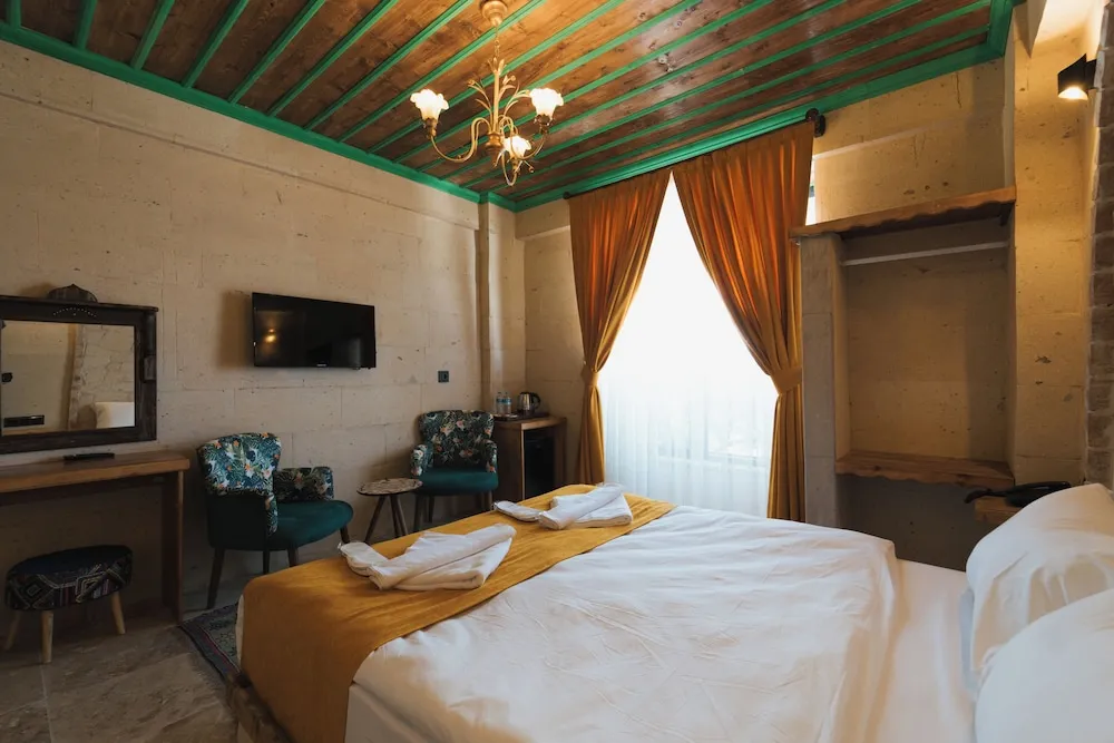 Deluxe Tek Büyük Yataklı Oda, Bahçe Manzaralı