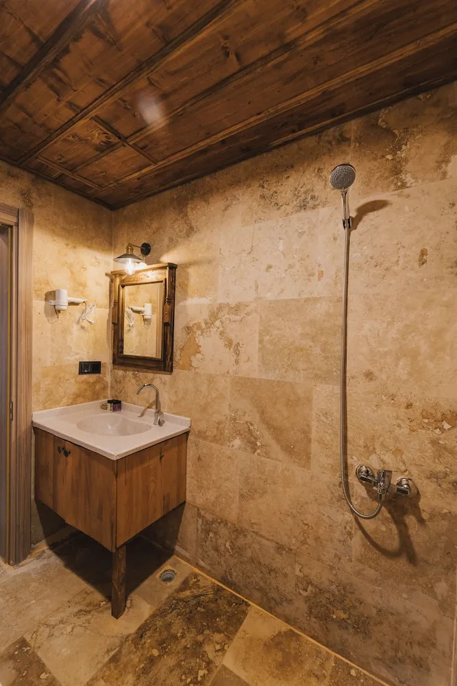 Deluxe Tek Büyük Yataklı Oda, Bahçe Manzaralı