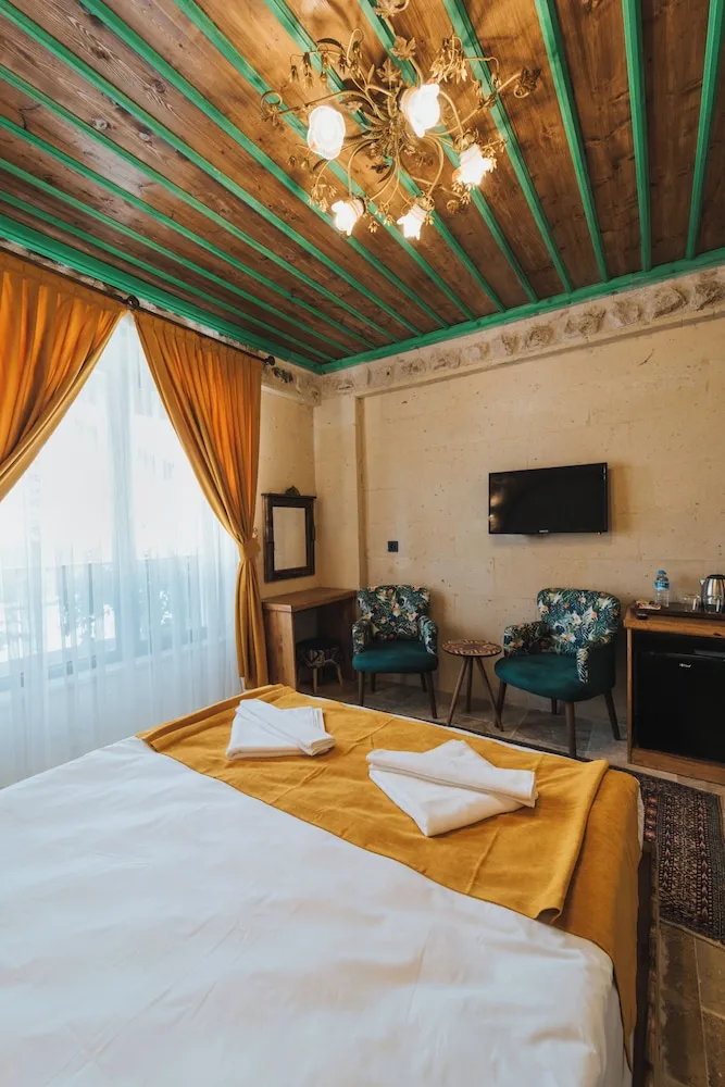 Deluxe Tek Büyük Yataklı Oda, Bahçe Manzaralı