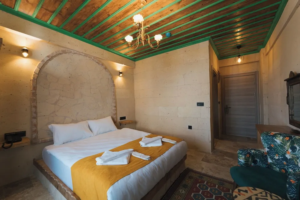 Deluxe Tek Büyük Yataklı Oda, Bahçe Manzaralı