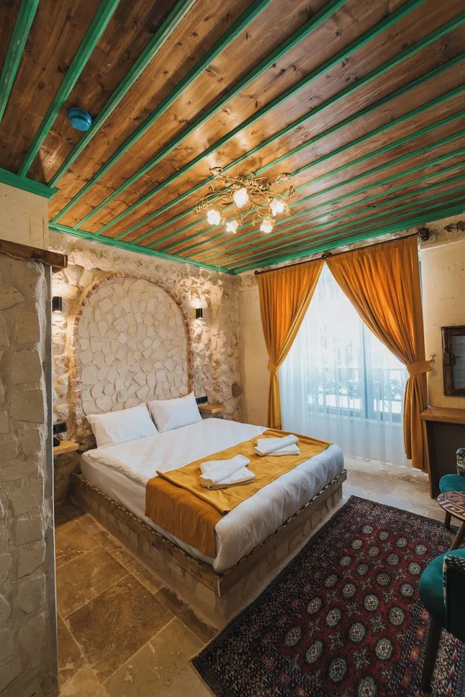 Deluxe Tek Büyük Yataklı Oda, Bahçe Manzaralı