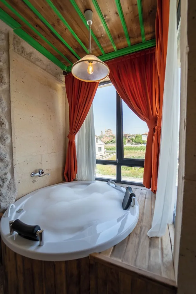 Luxury Süit, 1 En Büyük (King) Boy Yatak, Balkon/Veranda, Resort Manzaralı