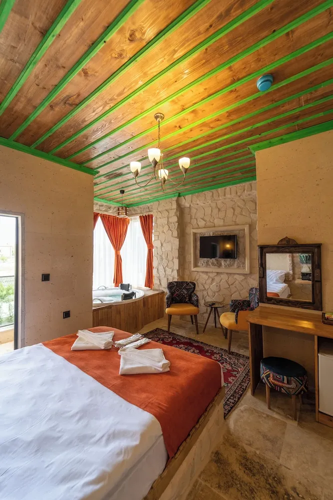 Luxury Süit, 1 En Büyük (King) Boy Yatak, Balkon/Veranda, Resort Manzaralı