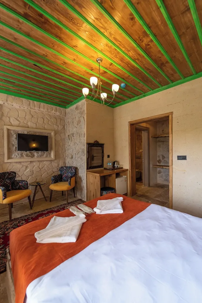 Luxury Süit, 1 En Büyük (King) Boy Yatak, Balkon/Veranda, Resort Manzaralı